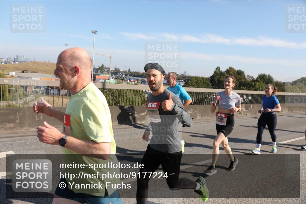 03.10.2025 - Köhlbrandbrückenlauf Yannick Fuchs http://msf.ph/oto/9177224 03.10.2025 11:16:19 Position 3 3020, 4172 meine-sportfotos.de