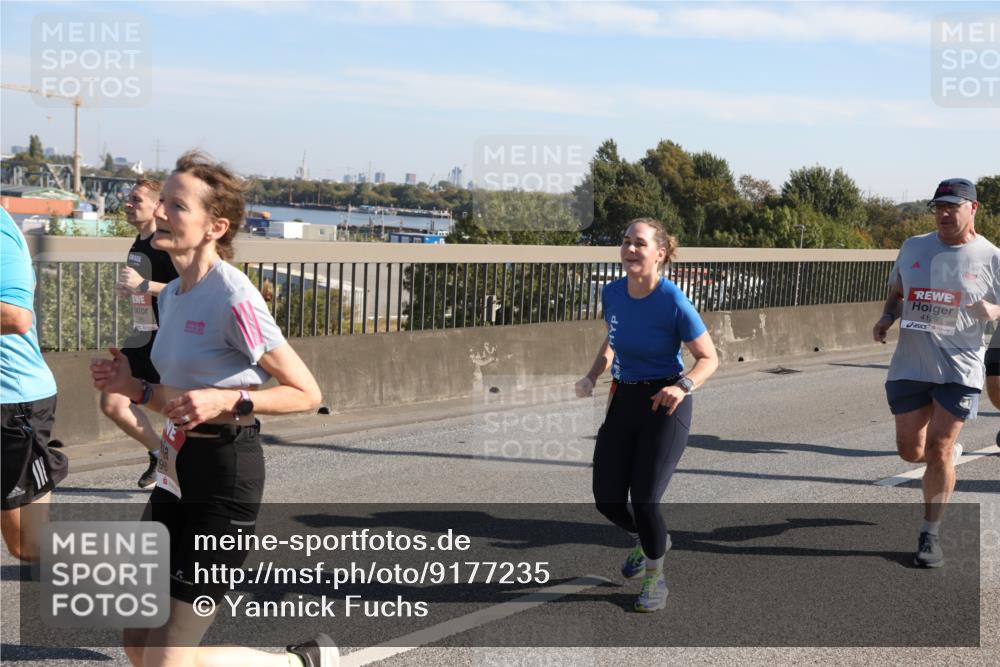 03.10.2025 - Köhlbrandbrückenlauf Yannick Fuchs http://msf.ph/oto/9177235 03.10.2025 11:16:20 Position 3 4129 meine-sportfotos.de