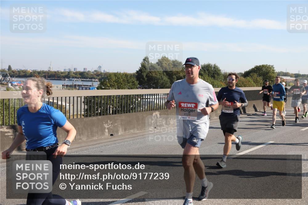 03.10.2025 - Köhlbrandbrückenlauf Yannick Fuchs http://msf.ph/oto/9177239 03.10.2025 11:16:20 Position 3 4129 meine-sportfotos.de