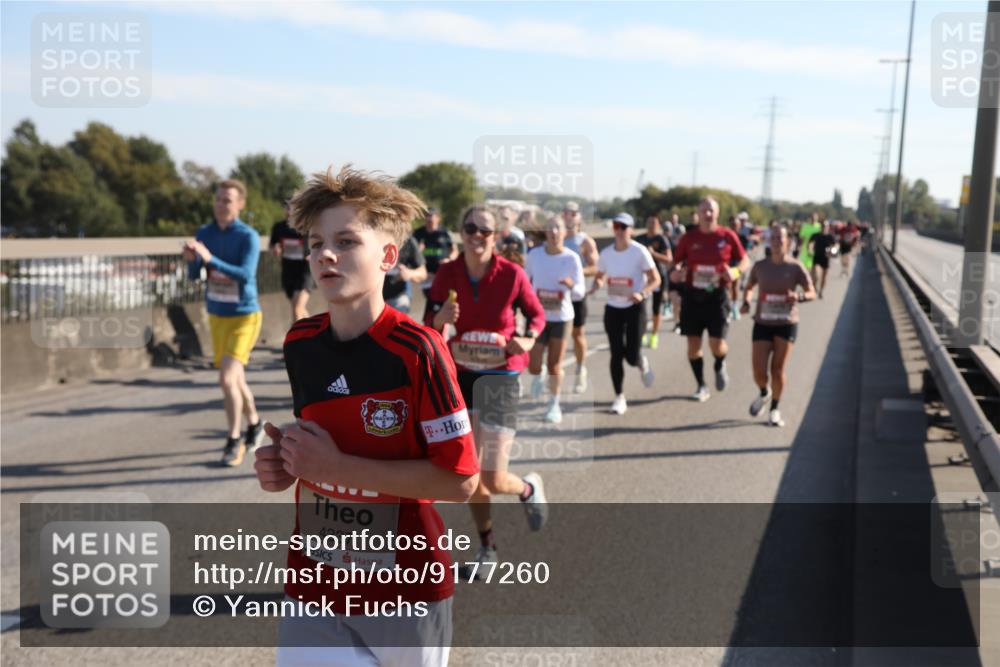 03.10.2025 - Köhlbrandbrückenlauf Yannick Fuchs http://msf.ph/oto/9177260 03.10.2025 11:16:22 Position 3 4337 meine-sportfotos.de