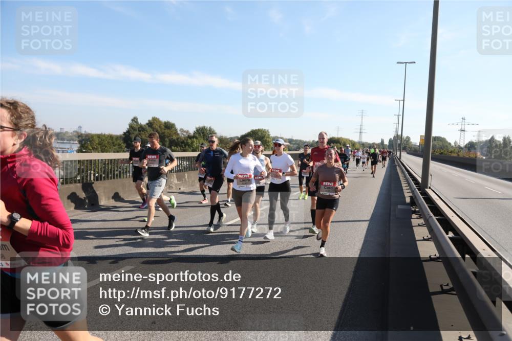 03.10.2025 - Köhlbrandbrückenlauf Yannick Fuchs http://msf.ph/oto/9177272 03.10.2025 11:16:23 Position 3 08, 4247 meine-sportfotos.de