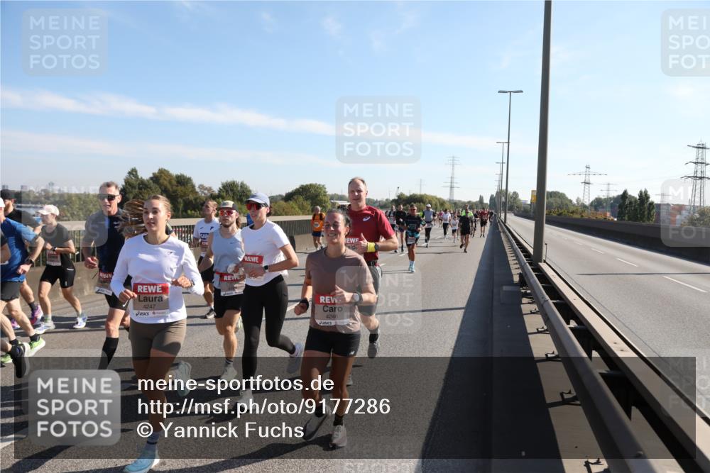 03.10.2025 - Köhlbrandbrückenlauf Yannick Fuchs http://msf.ph/oto/9177286 03.10.2025 11:16:24 Position 3 4247, 4246 meine-sportfotos.de