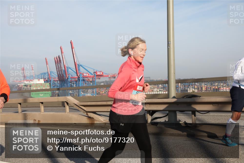 03.10.2025 - Köhlbrandbrückenlauf Yannick Fuchs http://msf.ph/oto/9177320 03.10.2025 08:48:20 Position 2 18 meine-sportfotos.de