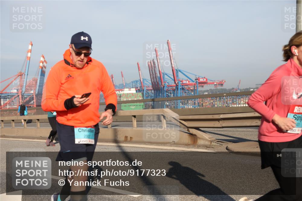 03.10.2025 - Köhlbrandbrückenlauf Yannick Fuchs http://msf.ph/oto/9177323 03.10.2025 08:48:20 Position 2 2007, 431 meine-sportfotos.de