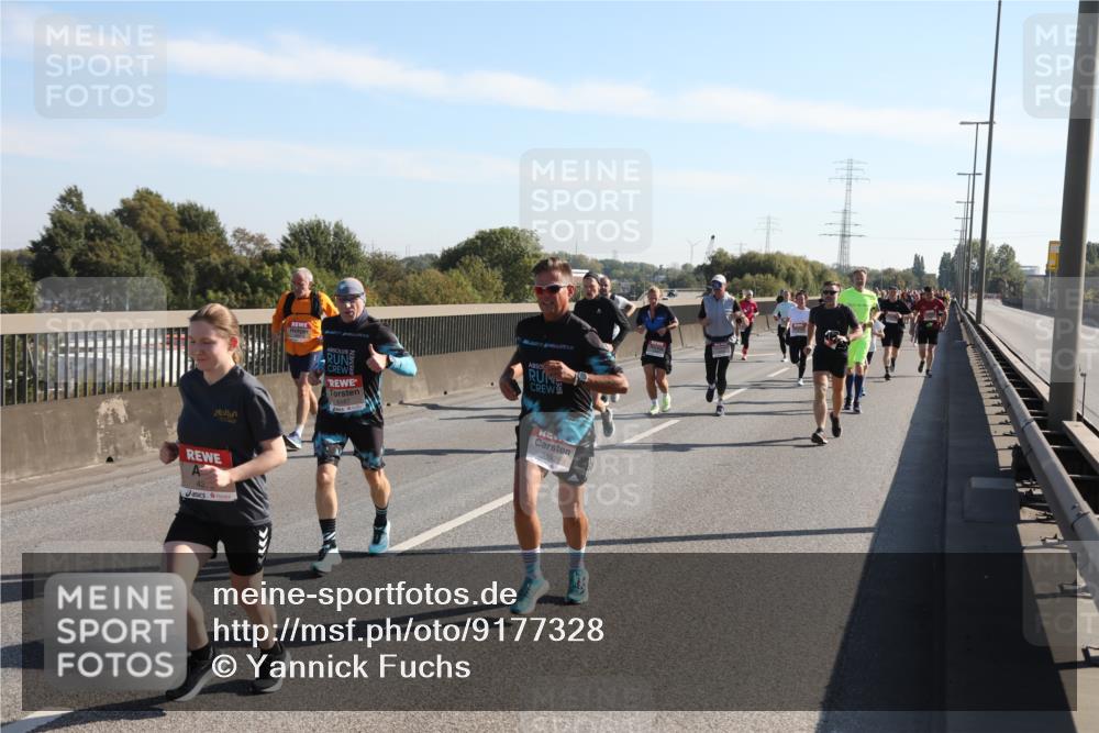 03.10.2025 - Köhlbrandbrückenlauf Yannick Fuchs http://msf.ph/oto/9177328 03.10.2025 11:16:27 Position 3  meine-sportfotos.de