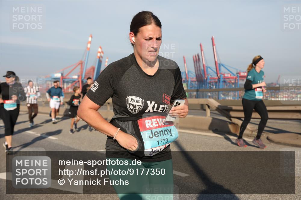 03.10.2025 - Köhlbrandbrückenlauf Yannick Fuchs http://msf.ph/oto/9177350 03.10.2025 08:48:23 Position 2 1773 meine-sportfotos.de