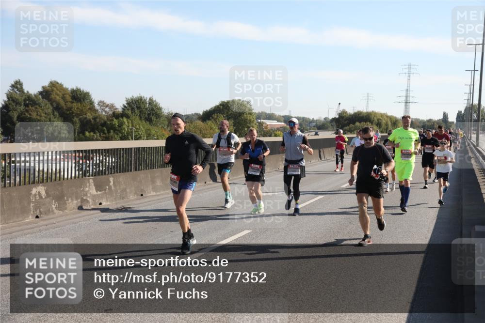 03.10.2025 - Köhlbrandbrückenlauf Yannick Fuchs http://msf.ph/oto/9177352 03.10.2025 11:16:28 Position 3  meine-sportfotos.de