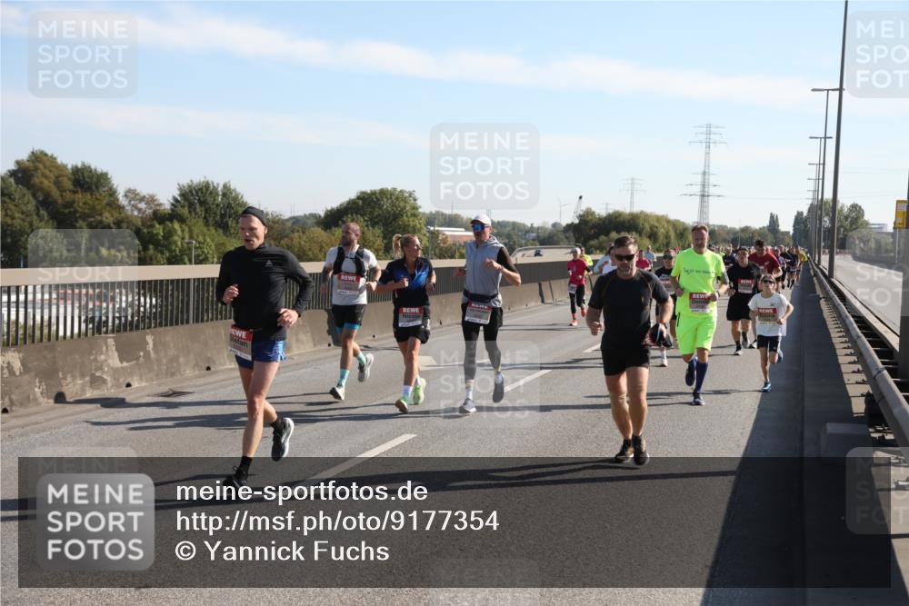 03.10.2025 - Köhlbrandbrückenlauf Yannick Fuchs http://msf.ph/oto/9177354 03.10.2025 11:16:28 Position 3  meine-sportfotos.de