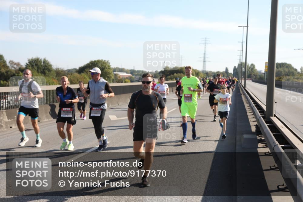 03.10.2025 - Köhlbrandbrückenlauf Yannick Fuchs http://msf.ph/oto/9177370 03.10.2025 11:16:29 Position 3  meine-sportfotos.de