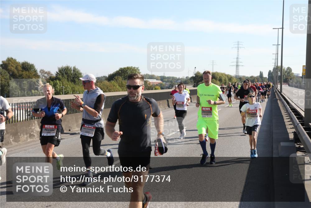 03.10.2025 - Köhlbrandbrückenlauf Yannick Fuchs http://msf.ph/oto/9177374 03.10.2025 11:16:30 Position 3 590, 1, 5243, 4138 meine-sportfotos.de
