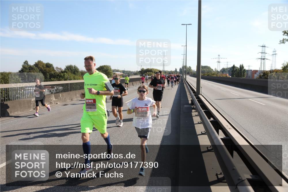 03.10.2025 - Köhlbrandbrückenlauf Yannick Fuchs http://msf.ph/oto/9177390 03.10.2025 11:16:31 Position 3 4138, 5098 meine-sportfotos.de