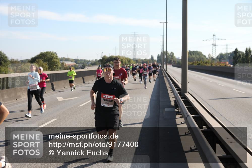 03.10.2025 - Köhlbrandbrückenlauf Yannick Fuchs http://msf.ph/oto/9177400 03.10.2025 11:16:32 Position 3 5747 meine-sportfotos.de