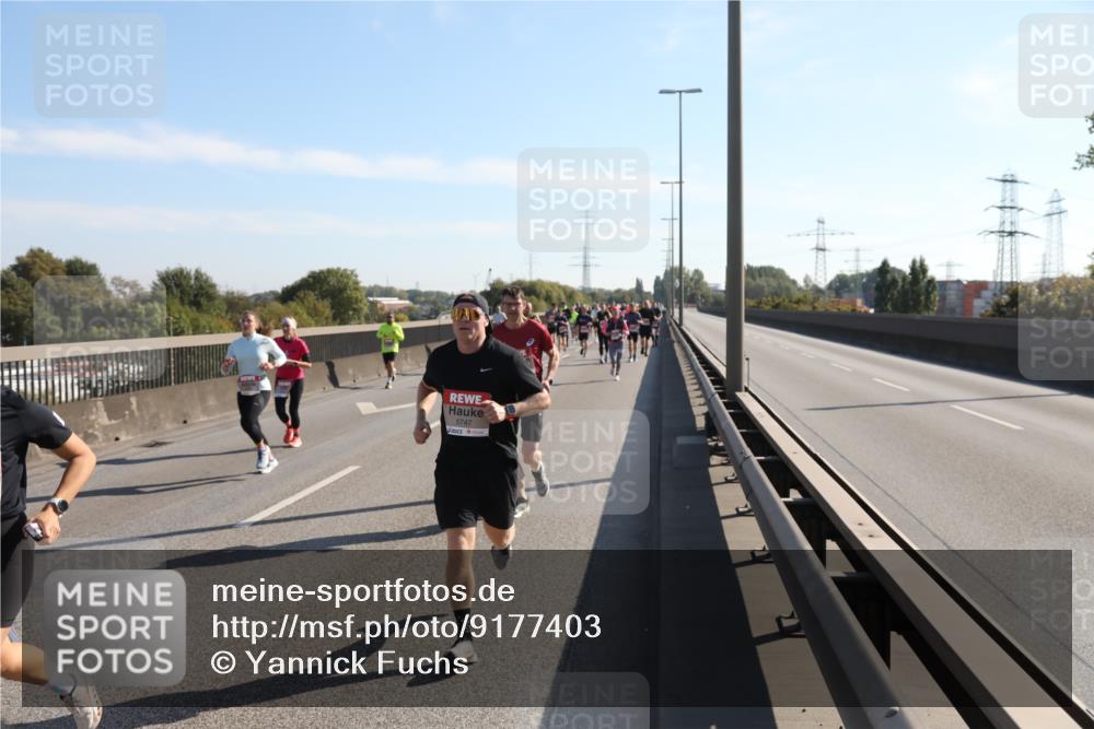 03.10.2025 - Köhlbrandbrückenlauf Yannick Fuchs http://msf.ph/oto/9177403 03.10.2025 11:16:33 Position 3 5747 meine-sportfotos.de