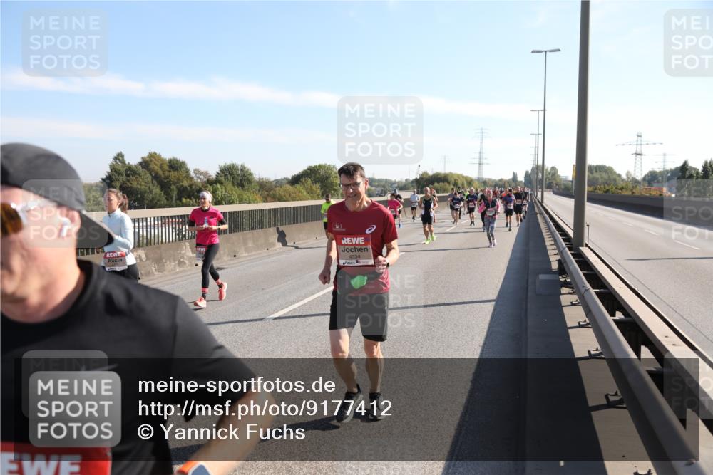 03.10.2025 - Köhlbrandbrückenlauf Yannick Fuchs http://msf.ph/oto/9177412 03.10.2025 11:16:34 Position 3 4334 meine-sportfotos.de