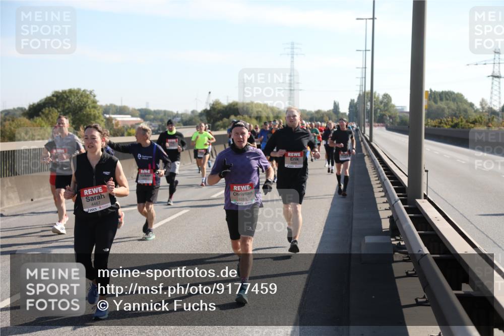 03.10.2025 - Köhlbrandbrückenlauf Yannick Fuchs http://msf.ph/oto/9177459 03.10.2025 11:16:39 Position 3 4467, 6285 meine-sportfotos.de