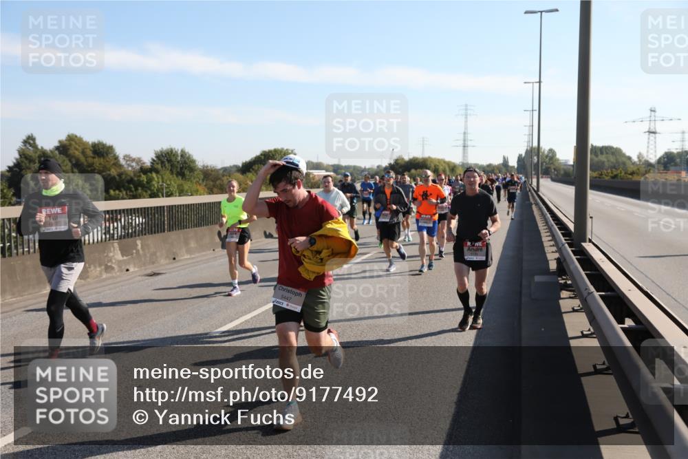 03.10.2025 - Köhlbrandbrückenlauf Yannick Fuchs http://msf.ph/oto/9177492 03.10.2025 11:16:43 Position 3  meine-sportfotos.de