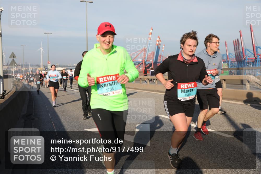 03.10.2025 - Köhlbrandbrückenlauf Yannick Fuchs http://msf.ph/oto/9177499 03.10.2025 08:48:39 Position 2 1736, 1580 meine-sportfotos.de