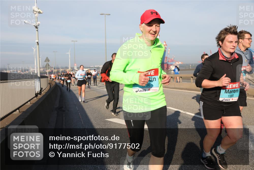 03.10.2025 - Köhlbrandbrückenlauf Yannick Fuchs http://msf.ph/oto/9177502 03.10.2025 08:48:39 Position 2 36, 1580 meine-sportfotos.de