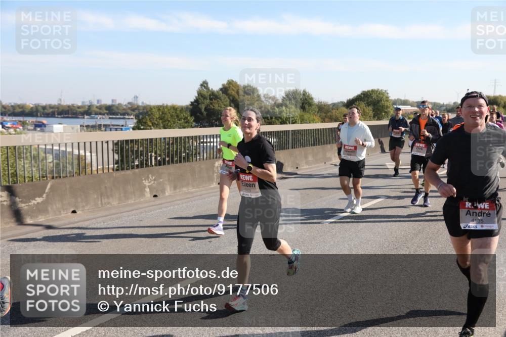 03.10.2025 - Köhlbrandbrückenlauf Yannick Fuchs http://msf.ph/oto/9177506 03.10.2025 11:16:44 Position 3 6409, 4135 meine-sportfotos.de