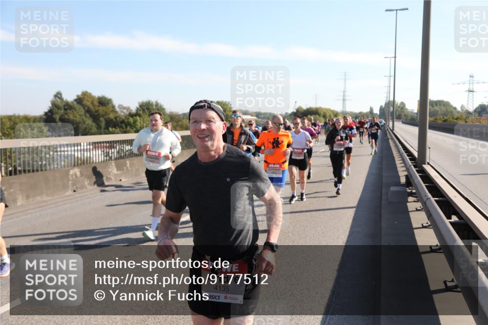 03.10.2025 - Köhlbrandbrückenlauf Yannick Fuchs http://msf.ph/oto/9177512 03.10.2025 11:16:45 Position 3 4135 meine-sportfotos.de