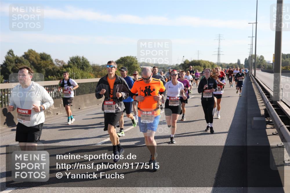 03.10.2025 - Köhlbrandbrückenlauf Yannick Fuchs http://msf.ph/oto/9177515 03.10.2025 11:16:45 Position 3 4156, 5952 meine-sportfotos.de