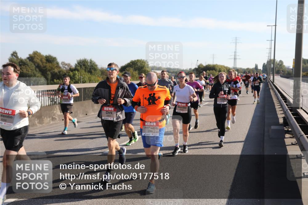 03.10.2025 - Köhlbrandbrückenlauf Yannick Fuchs http://msf.ph/oto/9177518 03.10.2025 11:16:45 Position 3 4856, 5951, 5952, 6089 meine-sportfotos.de
