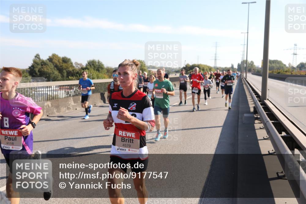 03.10.2025 - Köhlbrandbrückenlauf Yannick Fuchs http://msf.ph/oto/9177547 03.10.2025 11:16:48 Position 3 4118, 4579 meine-sportfotos.de