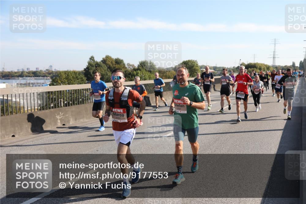 03.10.2025 - Köhlbrandbrückenlauf Yannick Fuchs http://msf.ph/oto/9177553 03.10.2025 11:16:49 Position 3 4331, 5707 meine-sportfotos.de