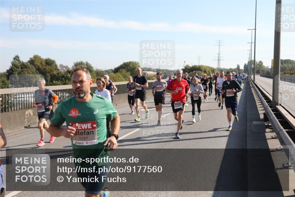 03.10.2025 - Köhlbrandbrückenlauf Yannick Fuchs http://msf.ph/oto/9177560 03.10.2025 11:16:49 Position 3 5707 meine-sportfotos.de