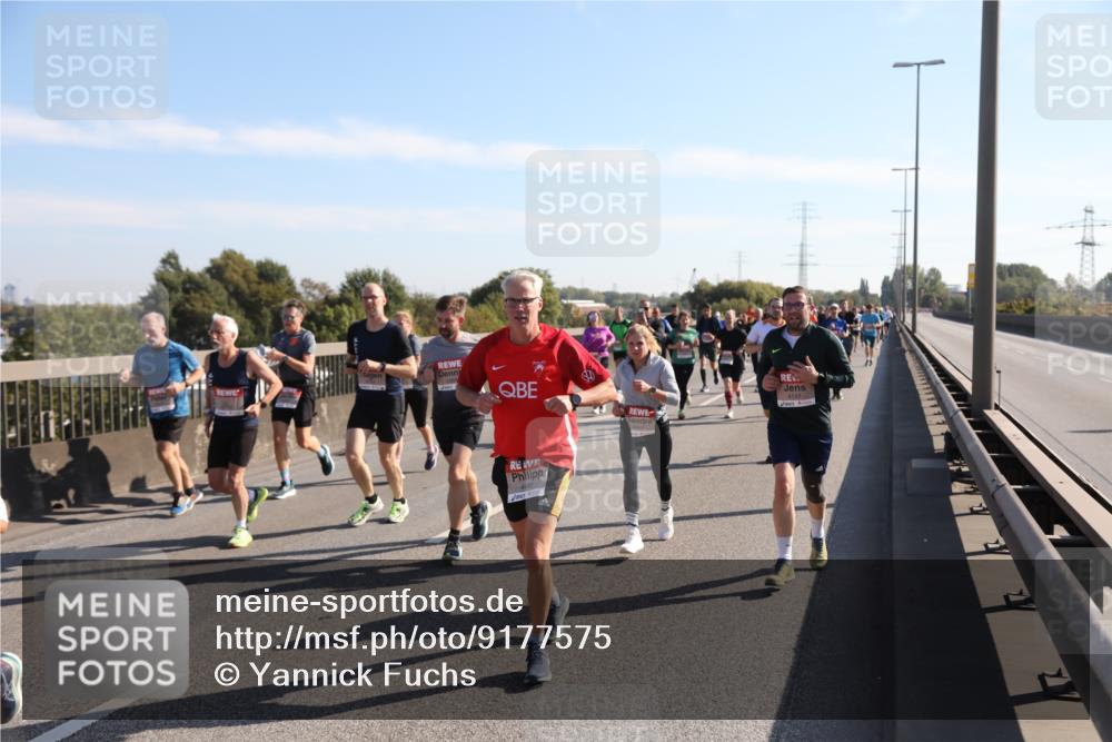 03.10.2025 - Köhlbrandbrückenlauf Yannick Fuchs http://msf.ph/oto/9177575 03.10.2025 11:16:51 Position 3 4147 meine-sportfotos.de