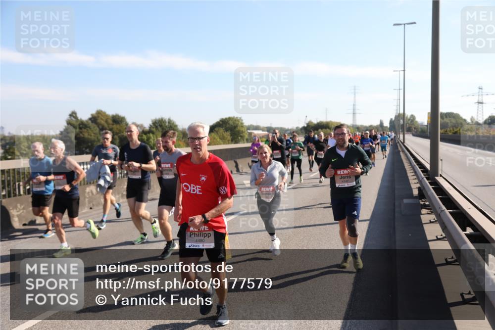 03.10.2025 - Köhlbrandbrückenlauf Yannick Fuchs http://msf.ph/oto/9177579 03.10.2025 11:16:51 Position 3 4147, 4480 meine-sportfotos.de