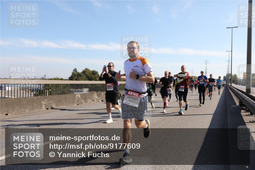 03.10.2025 - Köhlbrandbrückenlauf Yannick Fuchs http://msf.ph/oto/9177609 03.10.2025 11:16:53 Position 3 6097 meine-sportfotos.de