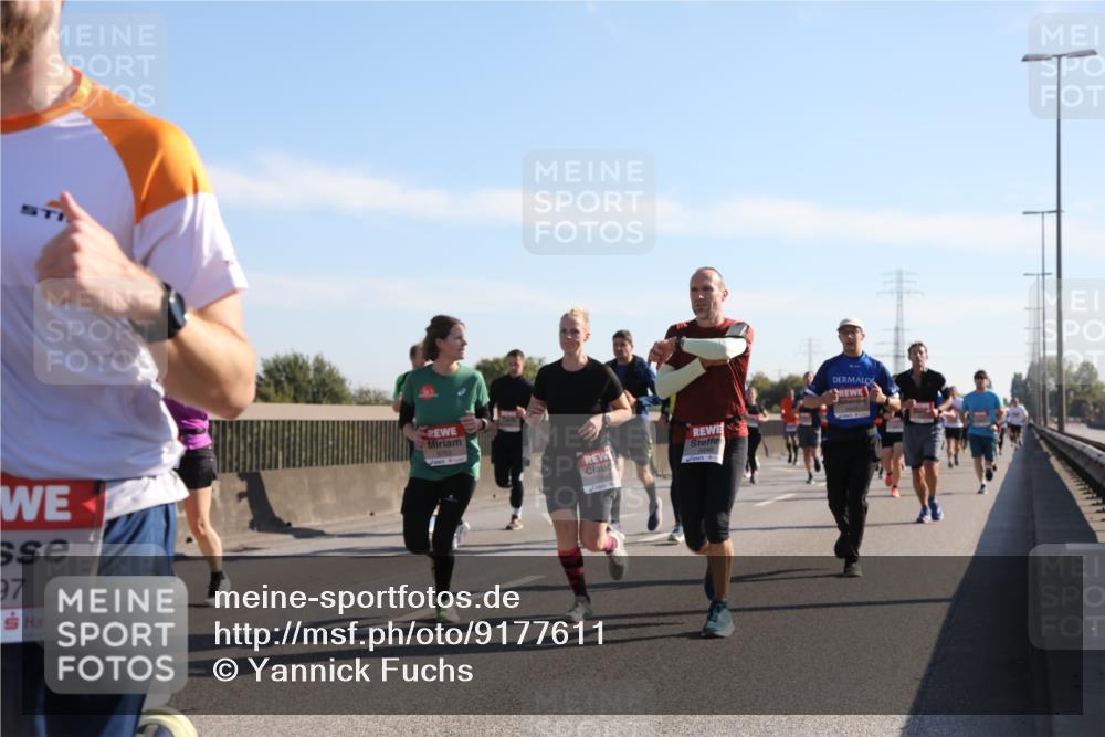 03.10.2025 - Köhlbrandbrückenlauf Yannick Fuchs http://msf.ph/oto/9177611 03.10.2025 11:16:54 Position 3 97, 5763 meine-sportfotos.de