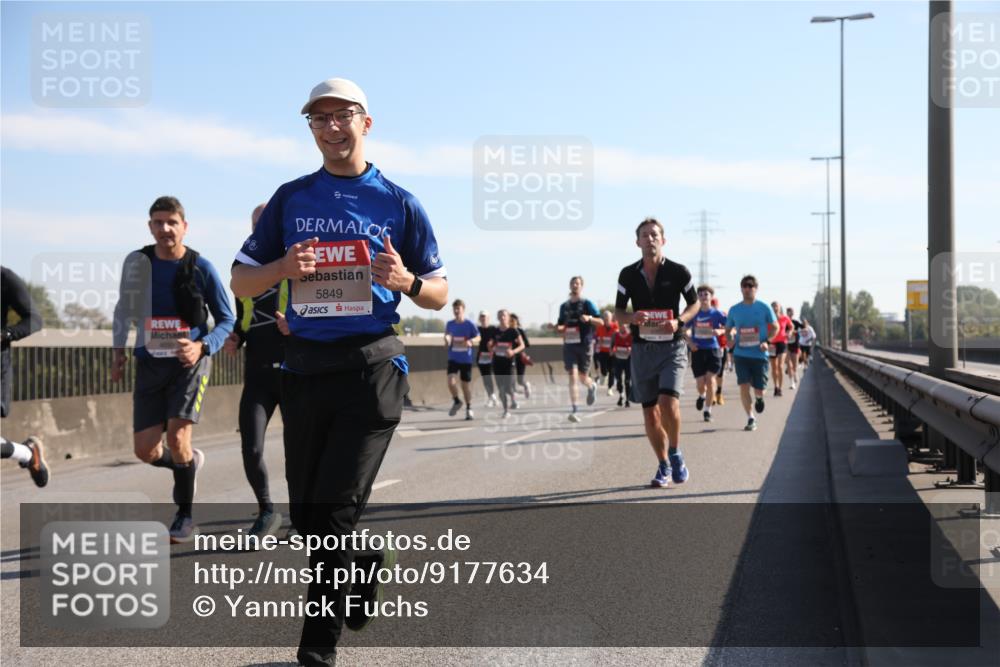 03.10.2025 - Köhlbrandbrückenlauf Yannick Fuchs http://msf.ph/oto/9177634 03.10.2025 11:16:56 Position 3 5849 meine-sportfotos.de