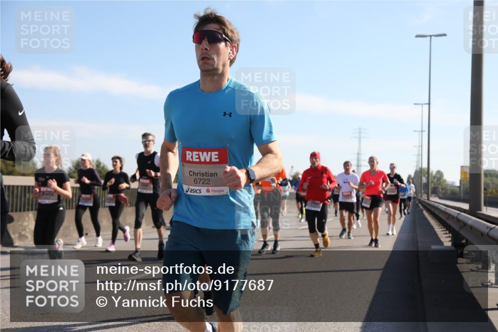 03.10.2025 - Köhlbrandbrückenlauf Yannick Fuchs http://msf.ph/oto/9177687 03.10.2025 11:17:00 Position 3 6722 meine-sportfotos.de