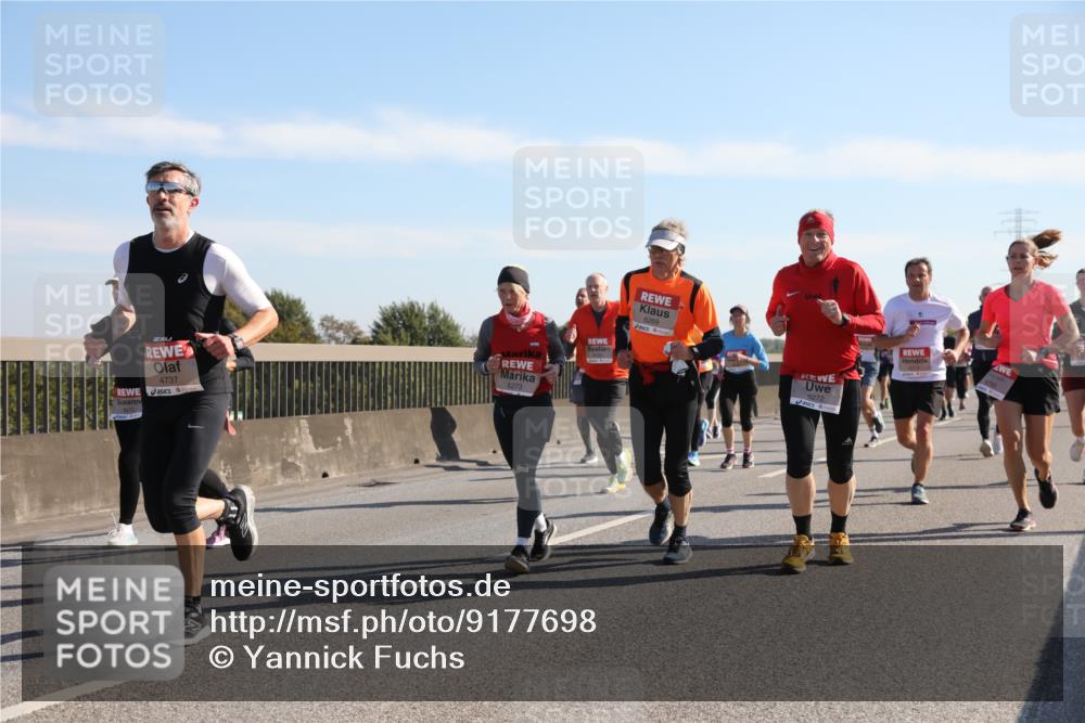03.10.2025 - Köhlbrandbrückenlauf Yannick Fuchs http://msf.ph/oto/9177698 03.10.2025 11:17:01 Position 3 6269, 6272, 4737, 6273 meine-sportfotos.de