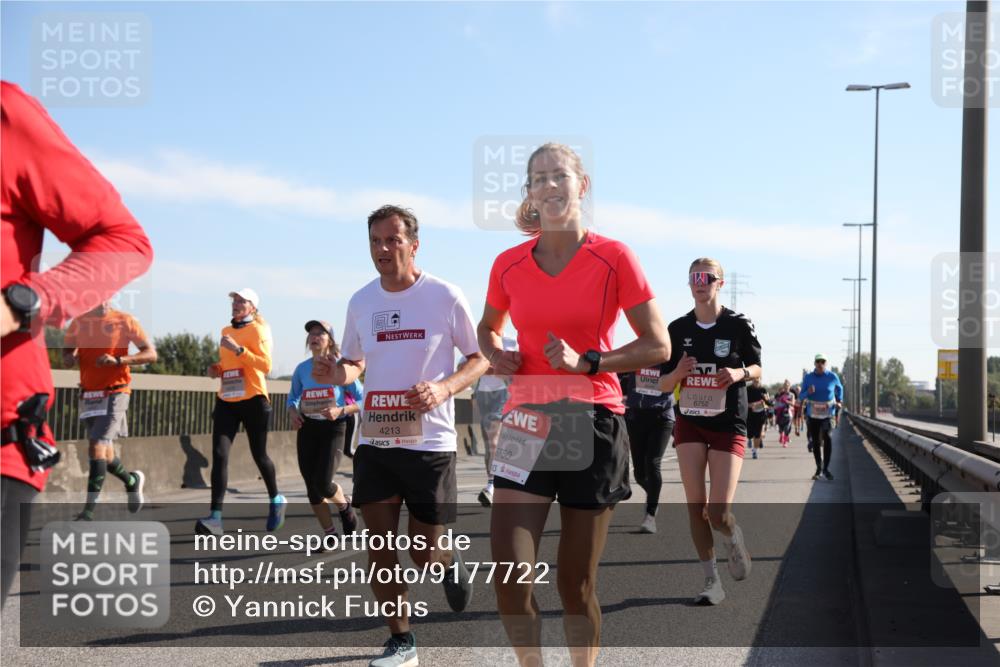 03.10.2025 - Köhlbrandbrückenlauf Yannick Fuchs http://msf.ph/oto/9177722 03.10.2025 11:17:03 Position 3 4213, 6750, 6752 meine-sportfotos.de