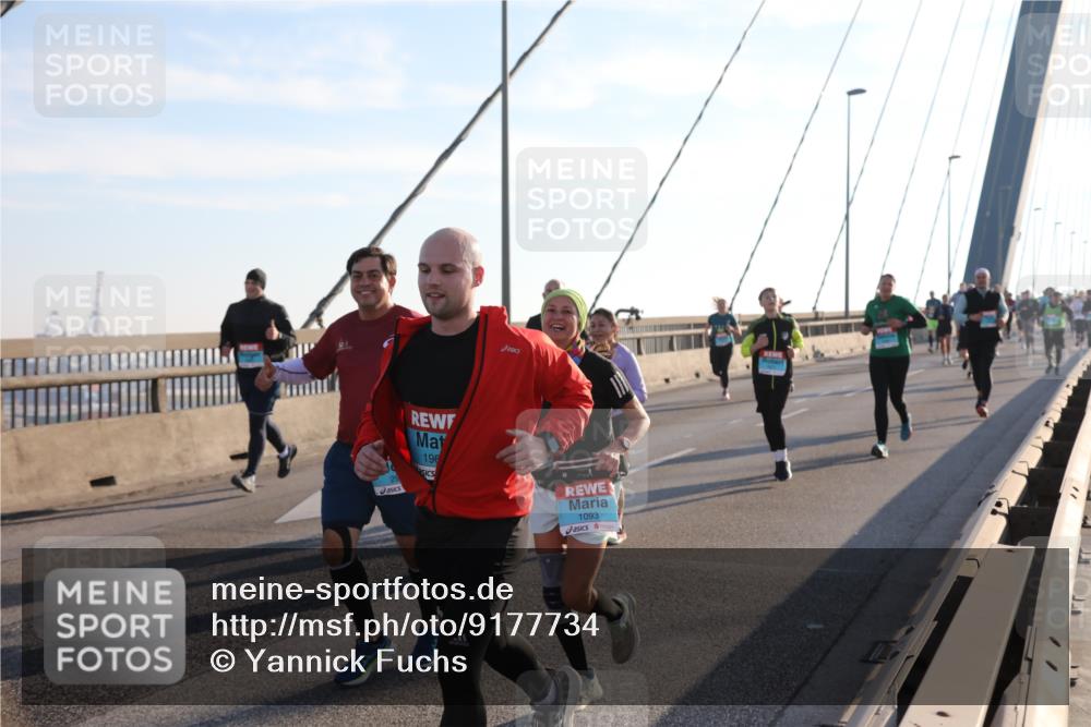 03.10.2025 - Köhlbrandbrückenlauf Yannick Fuchs http://msf.ph/oto/9177734 03.10.2025 08:29:45 Position 1 196, 1093 meine-sportfotos.de