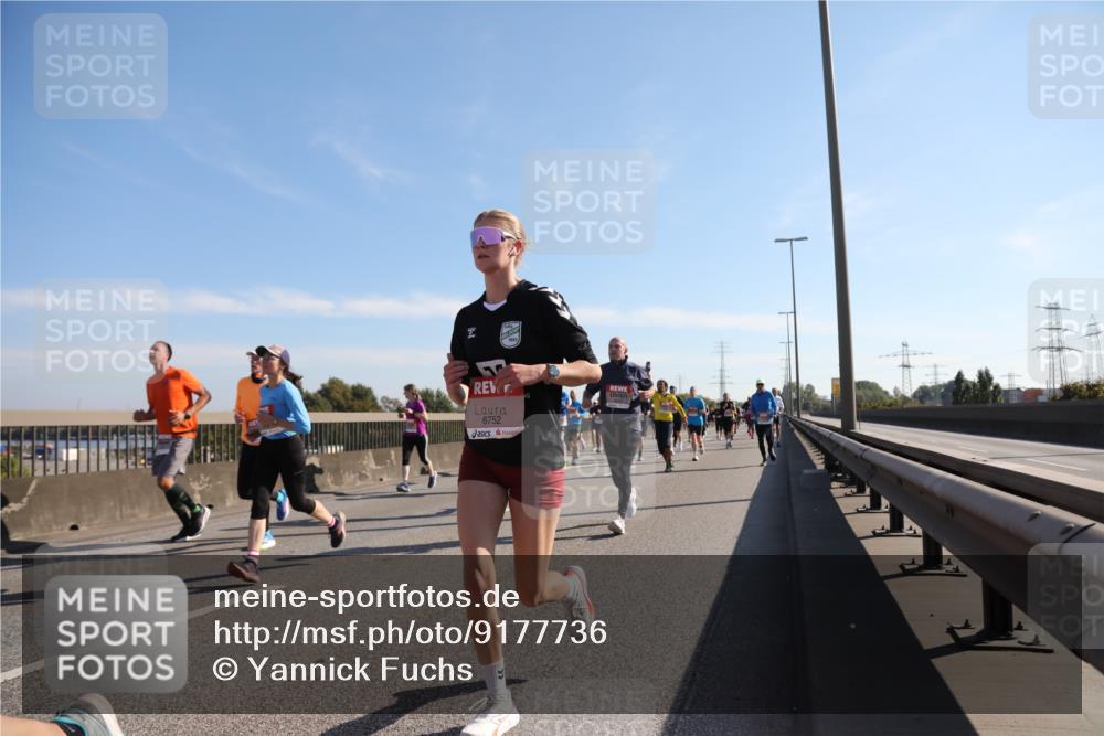 03.10.2025 - Köhlbrandbrückenlauf Yannick Fuchs http://msf.ph/oto/9177736 03.10.2025 11:17:04 Position 3 1885, 6752 meine-sportfotos.de