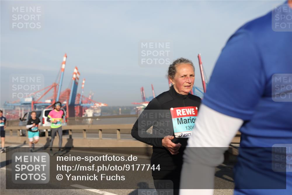03.10.2025 - Köhlbrandbrückenlauf Yannick Fuchs http://msf.ph/oto/9177744 03.10.2025 08:49:04 Position 2 1304 meine-sportfotos.de