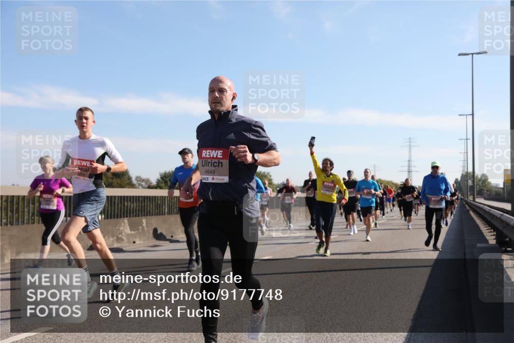 03.10.2025 - Köhlbrandbrückenlauf Yannick Fuchs http://msf.ph/oto/9177748 03.10.2025 11:17:05 Position 3 4649 meine-sportfotos.de