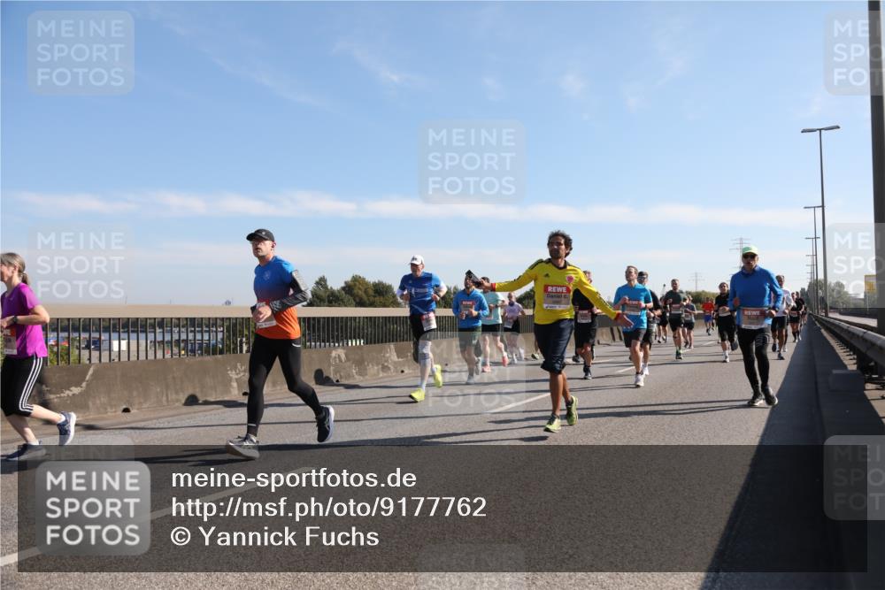 03.10.2025 - Köhlbrandbrückenlauf Yannick Fuchs http://msf.ph/oto/9177762 03.10.2025 11:17:06 Position 3  meine-sportfotos.de
