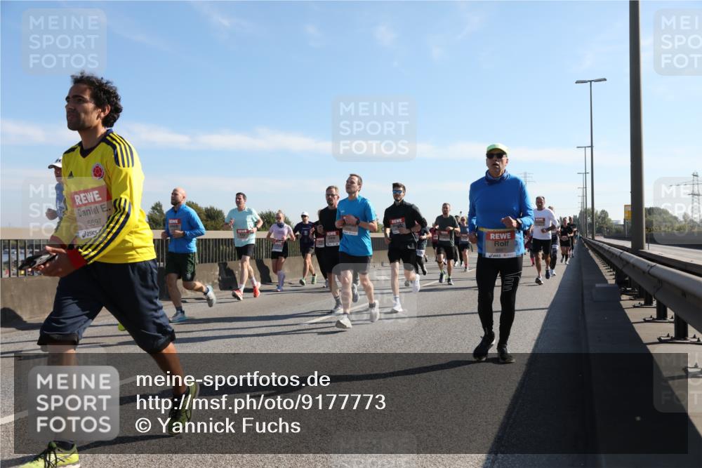 03.10.2025 - Köhlbrandbrückenlauf Yannick Fuchs http://msf.ph/oto/9177773 03.10.2025 11:17:07 Position 3 5697, 6667 meine-sportfotos.de