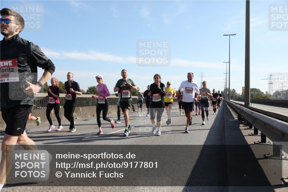 03.10.2025 - Köhlbrandbrückenlauf Yannick Fuchs http://msf.ph/oto/9177801 03.10.2025 11:17:09 Position 3 4069 meine-sportfotos.de