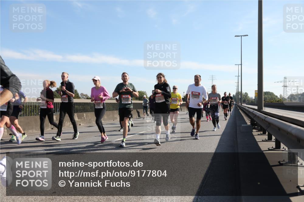 03.10.2025 - Köhlbrandbrückenlauf Yannick Fuchs http://msf.ph/oto/9177804 03.10.2025 11:17:09 Position 3  meine-sportfotos.de