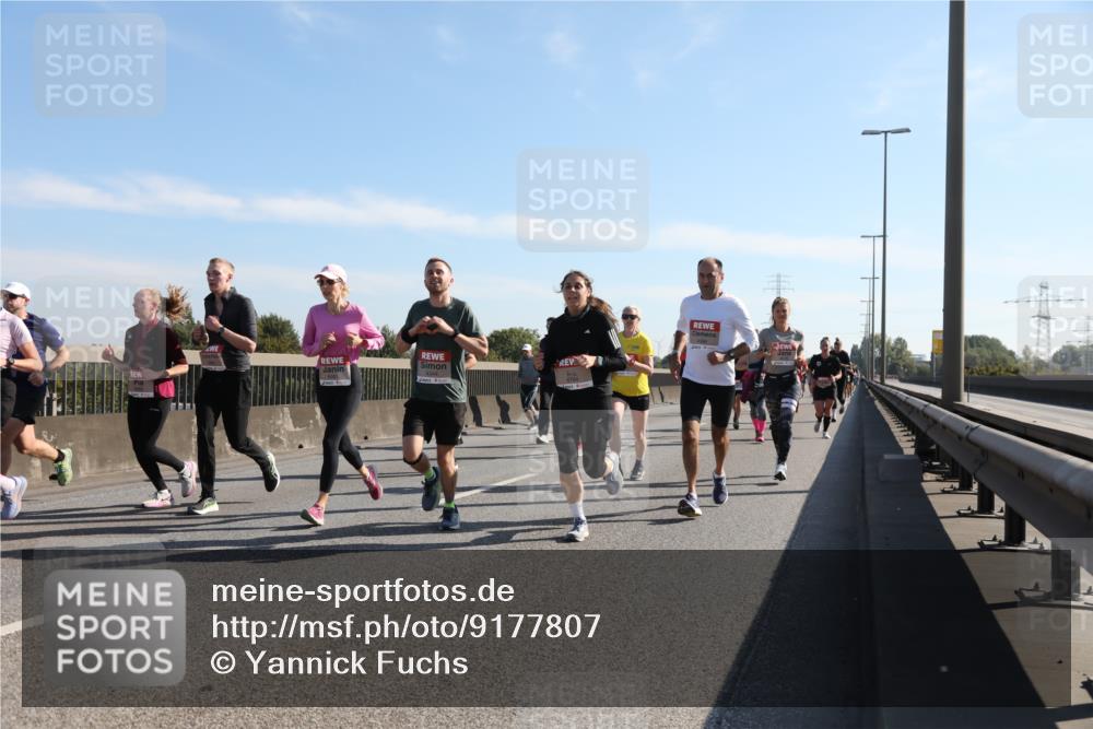 03.10.2025 - Köhlbrandbrückenlauf Yannick Fuchs http://msf.ph/oto/9177807 03.10.2025 11:17:09 Position 3  meine-sportfotos.de