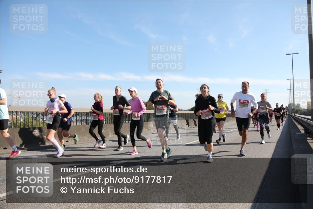 03.10.2025 - Köhlbrandbrückenlauf Yannick Fuchs http://msf.ph/oto/9177817 03.10.2025 11:17:10 Position 3  meine-sportfotos.de