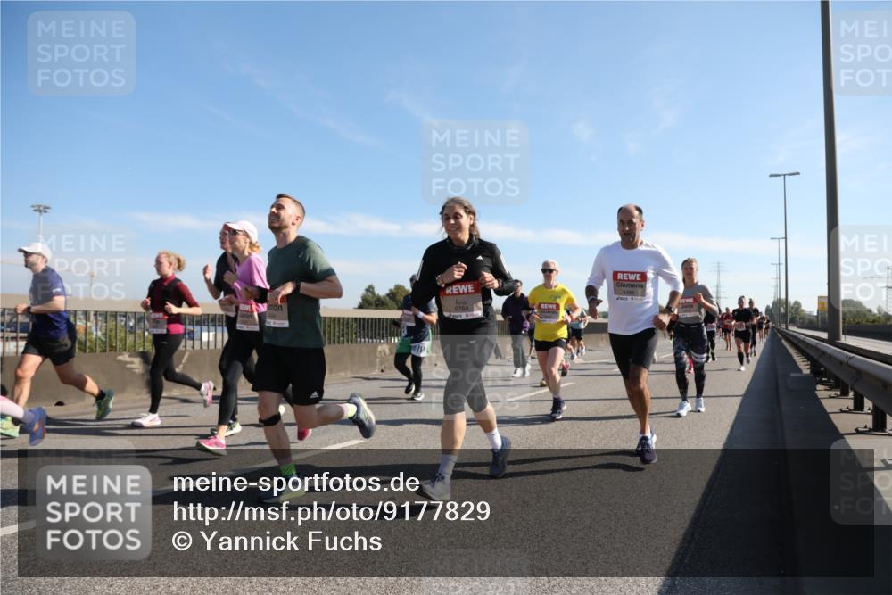 03.10.2025 - Köhlbrandbrückenlauf Yannick Fuchs http://msf.ph/oto/9177829 03.10.2025 11:17:10 Position 3 6764, 4386 meine-sportfotos.de