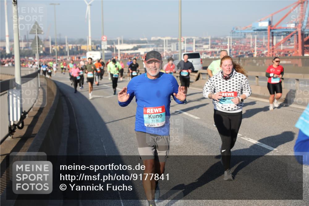 03.10.2025 - Köhlbrandbrückenlauf Yannick Fuchs http://msf.ph/oto/9177841 03.10.2025 08:49:14 Position 2 3176, 1162 meine-sportfotos.de