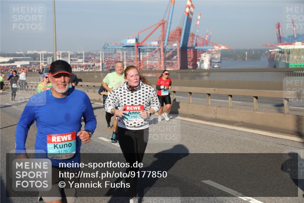 03.10.2025 - Köhlbrandbrückenlauf Yannick Fuchs http://msf.ph/oto/9177850 03.10.2025 08:49:14 Position 2 3176, 1162 meine-sportfotos.de